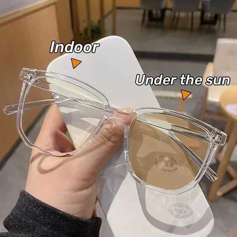 Smart Photochromic Glasses Men Women Anti-blue Light Short Sight Eyewear Suqare Frame Outdoor Color Changing Myopia SunglassesX241008