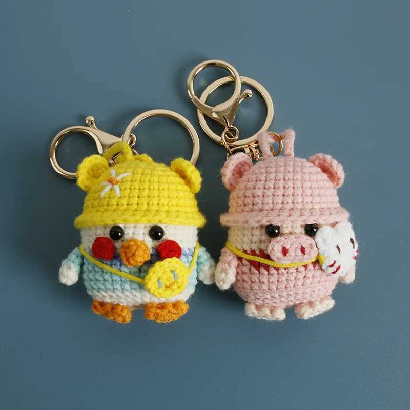 Cute Piggy Keychain For Couple Gift Kawaii Cartoon Pig Doll Crochet Keychain Handmaking Knitting Animal Doll Keyring Bag PendantX241008