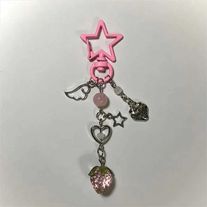 Cute Nana Hachi Strawberry Keychain Set in Red and Pink for Couple MatchX241008