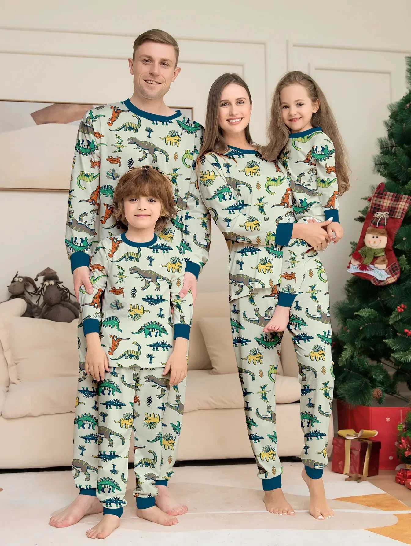 New 2024 Christmas Match Set Dinosaur Full Set Printed Pajama Set Mom Dad Child 2-piece Set Baby Pants Christmas Family Appearance W241008