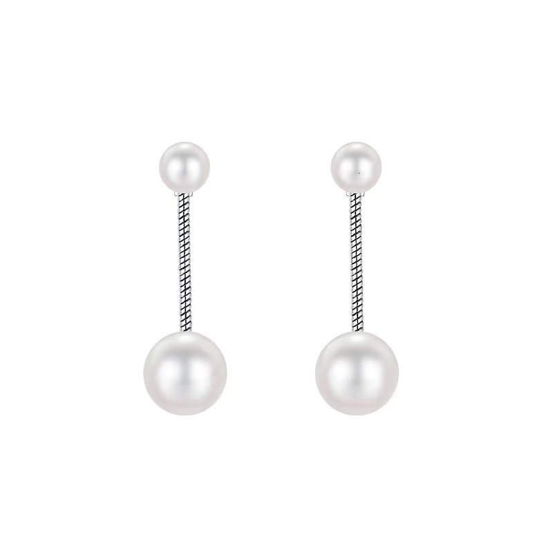 Pure sier needle pearl niche design, high-end feel, women's light earrings, simple and exquisite earrings