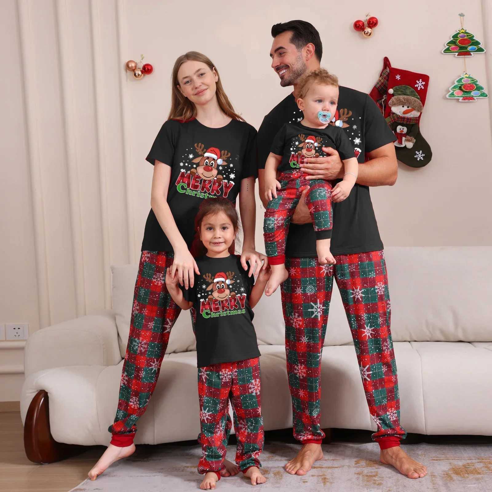 Merry Christmas Printing Family Matching Pajama Set Short Sleeve Top+Male Servant Family Wearing Mother Father Child 2-piece Set Christmas Appearance 