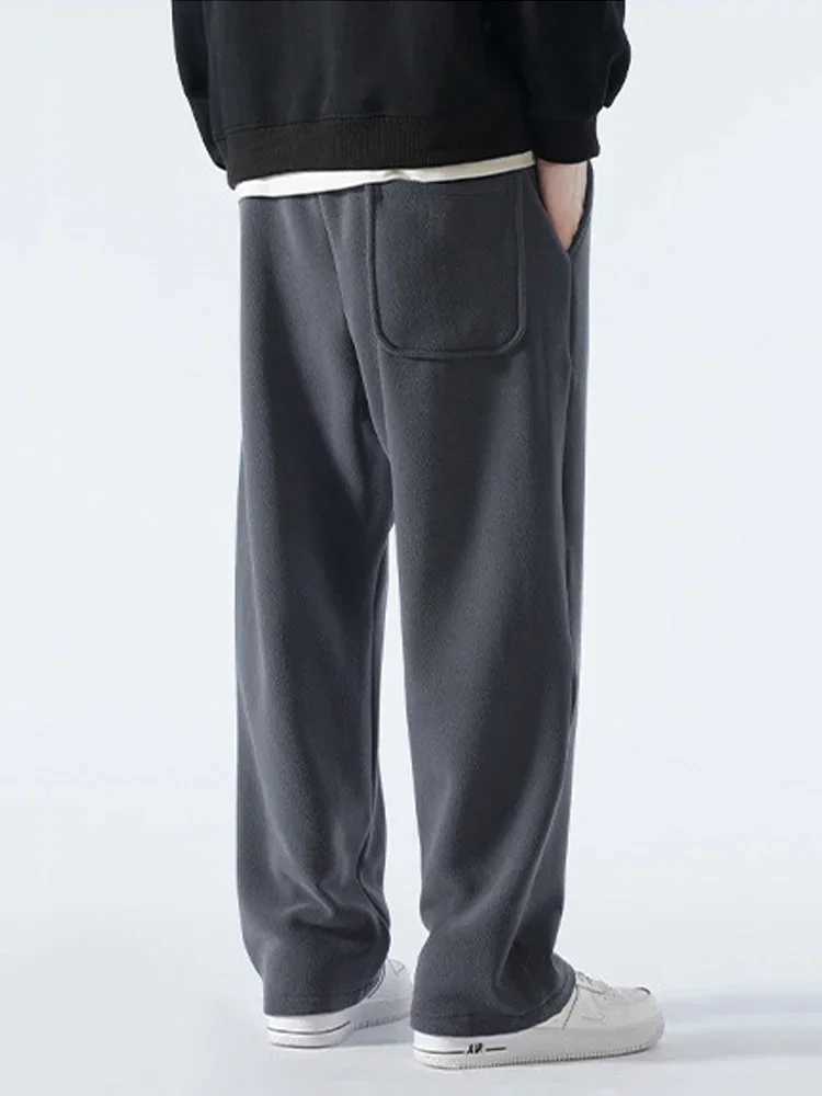 Winter Thick Fleece Warm Sweatpants Men Streetwear Wide-Leg Straight Loose Track Pants Male Casual Thermal Velvet TrousersX241008