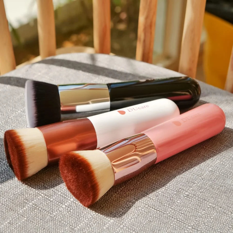 DUCARE Basic Brush Flat Top Kabuki Makeup Brush Synthetic Hair Liquid Mixed Mineral Powder Buffer Stickers Cosmetics 241008