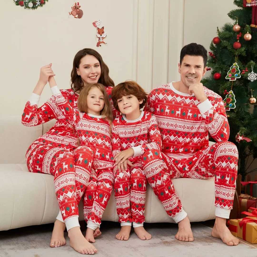 New Christmas Family Matching Set Full Set Printed Adult Children Baby Dog Pajama Set Cute Soft Home Clothes 2-piece Set Christmas Appearance W241008