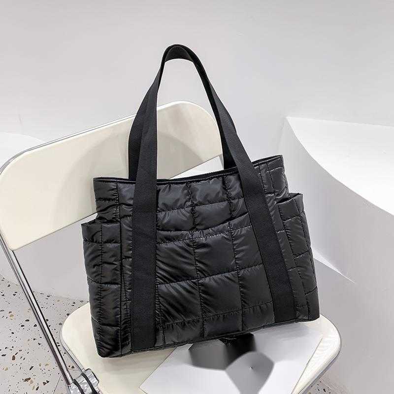 CMM Womens Autumn Winter New Fashion Lingge Space Cotton Robe Bag Womens Single Shoulder Tote Bag
