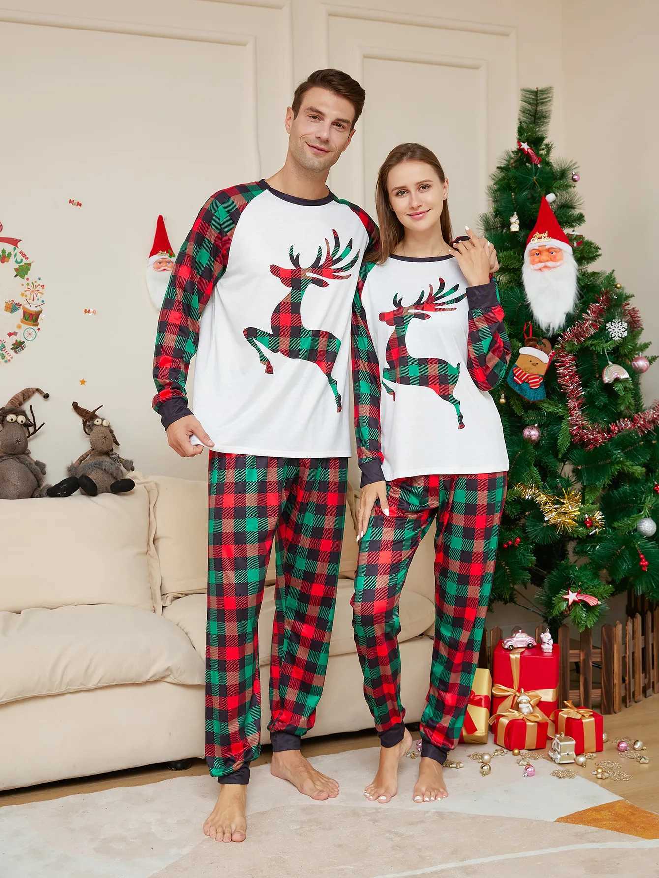 Christmas Pajamas Family Matching Clothing Set 2024 Christmas and New Year Elk Plain weave Adult Childrens Set Baby jumpsuit Family Pajamas W241008