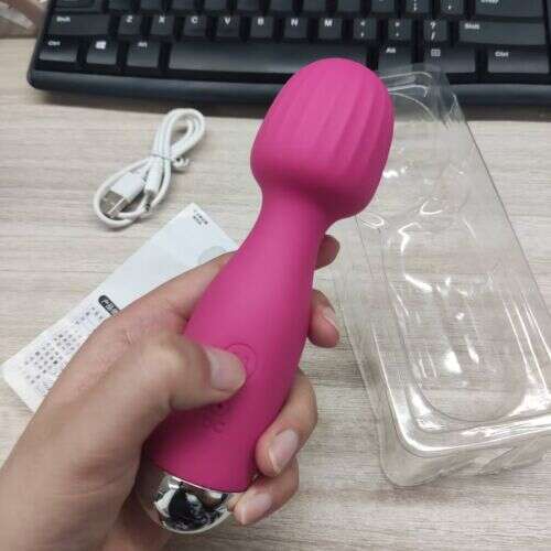 Women's G-spot vibrator bullet Dildo Multispeed women's massager adult gift sex toy