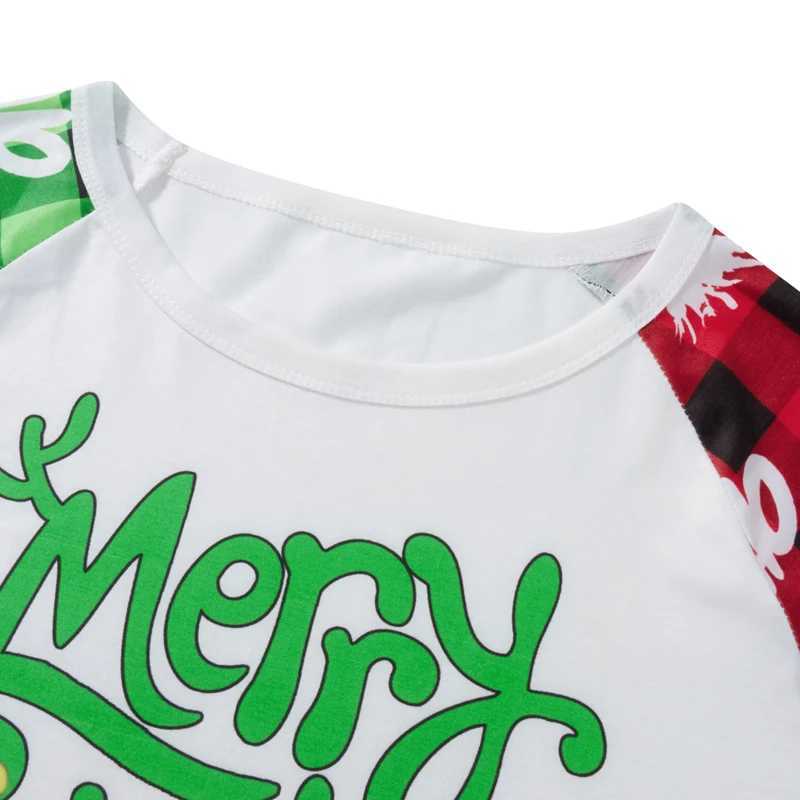 Family Christmas Matching Set Pajama Set Christmas Tree Printing Mom Dad Child Home Set Baby Hoodie Family Appearance W241008