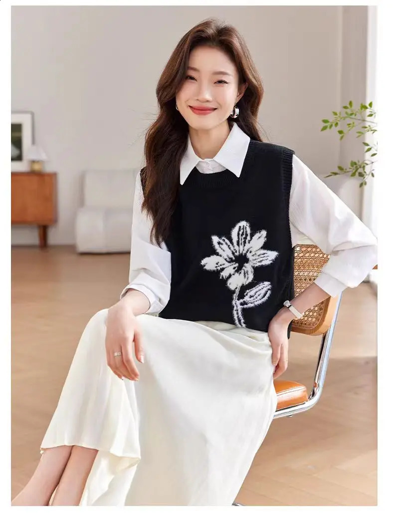 Spring and summer pure wool knitted vest round neck with floral embroidery n simple fashionable 241007