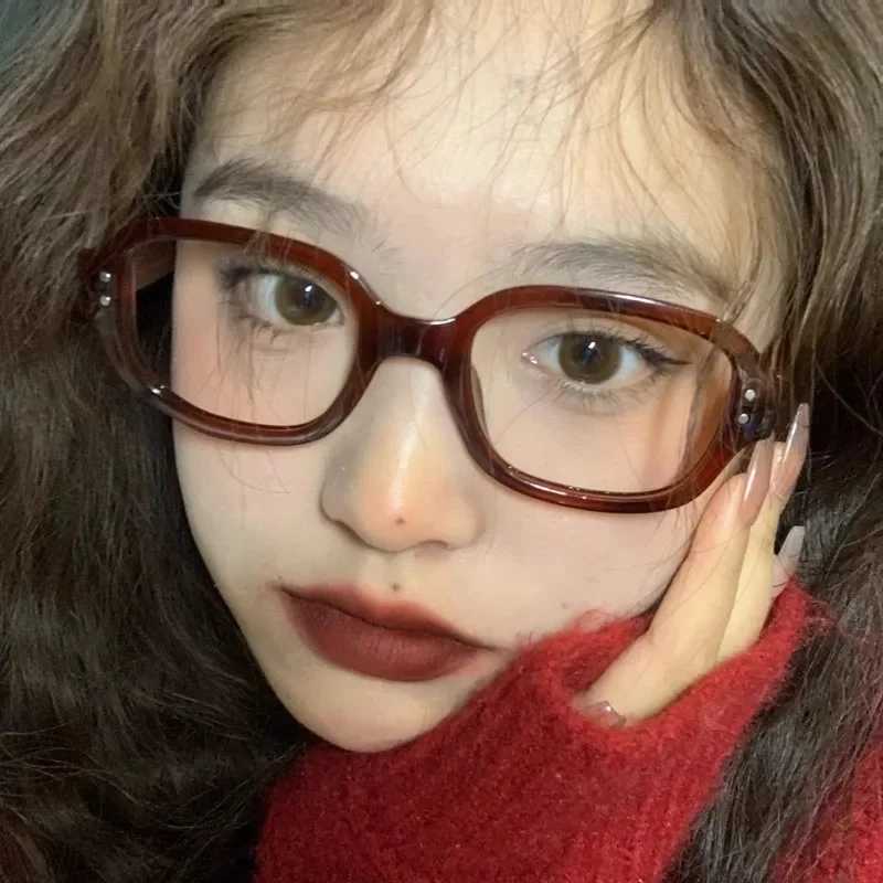 Vintage Fashion Computer Glasses Frame Women Men Anti Blue Light Red Square Eyewear Blocking Glasses Optical Spectacle EyeglassX241008