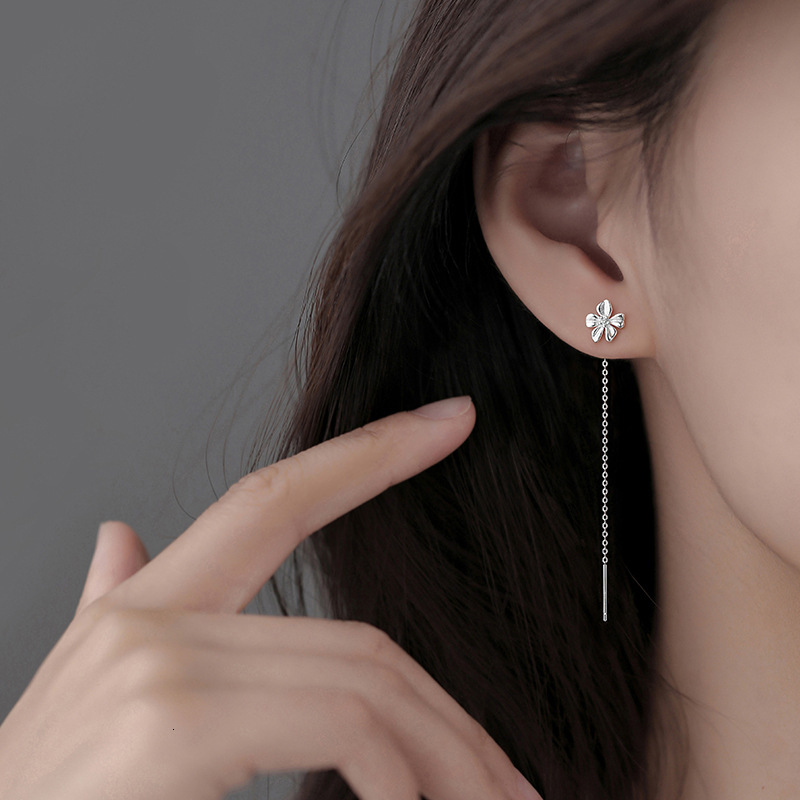 Pure silver needle flower with niche design, high-end light luxury women's earrings, earrings