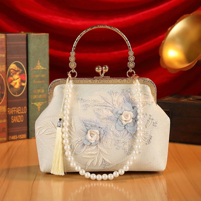 2024 New Designer Bag Flower Lace Mesh Socialite Handbag Antique Cheongsam Banquet Bag Rhinestone High end Women's Bag