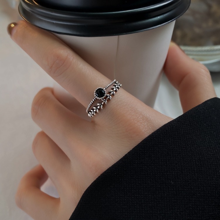 Black zircon design niche fashion personality index finger ring female ins trend