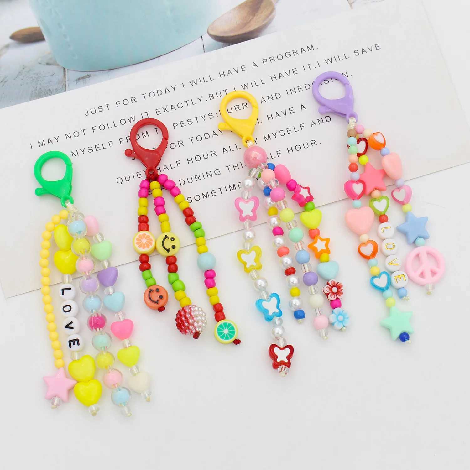 Creative Cartoon Beaded Keychain Bag Charm Mix And Match Design Small Tassel Hook Bag Car Pendant Bag Charm For GirlsX241008