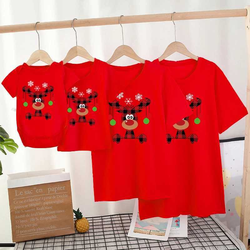 Christmas Deer Family Matching Clothing Dad Mom Brother sisters Birthday T-shirt Funny family look party T-shirt Top 1 W241008