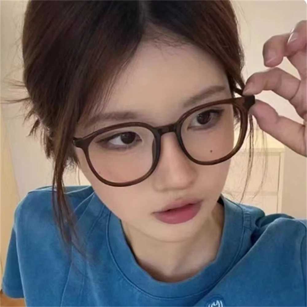 2024 New Anti-blue Light Glasses Men Women Fashion Transparent Computer Glasses Frame Retro Myopia Glasses Square EyeglassesX241008