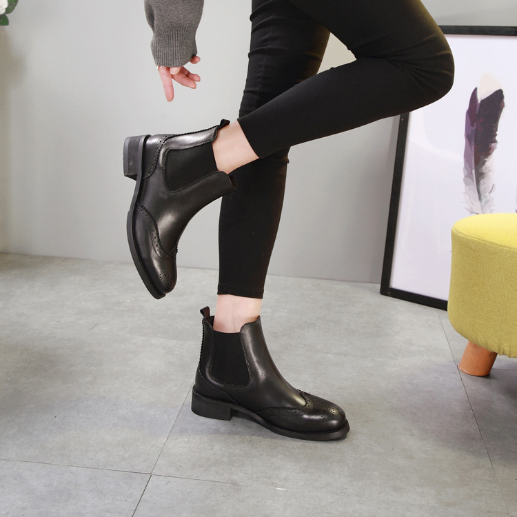 Genuine leather Martin boots female British style autumn and winter padded bare boots retro Brock short boots Chelsea boots female
