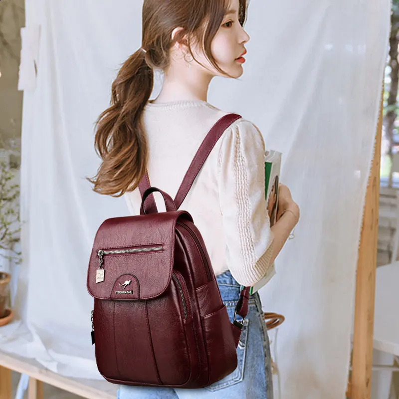 Womens leather backpack highquality retro womens suitable for girls school backpacks travel bags 241008