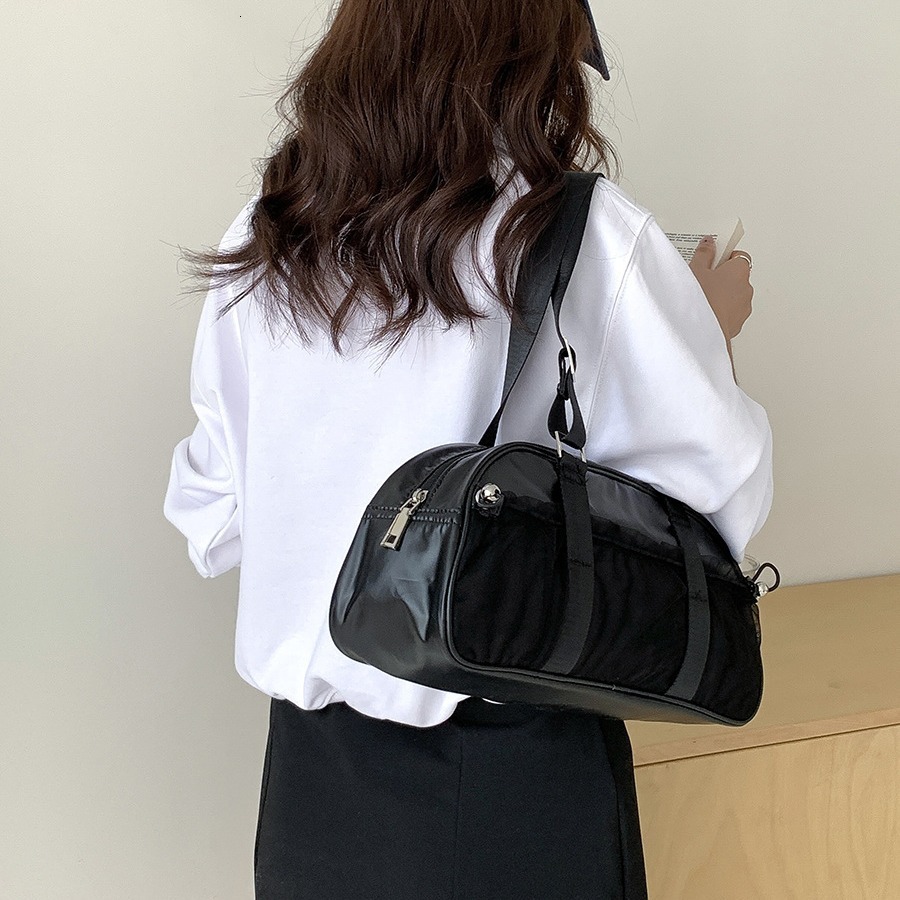 Korean style simple casual armpit autumn women's bag, high-end sense, large capacity temperament, work commuting baguette bag