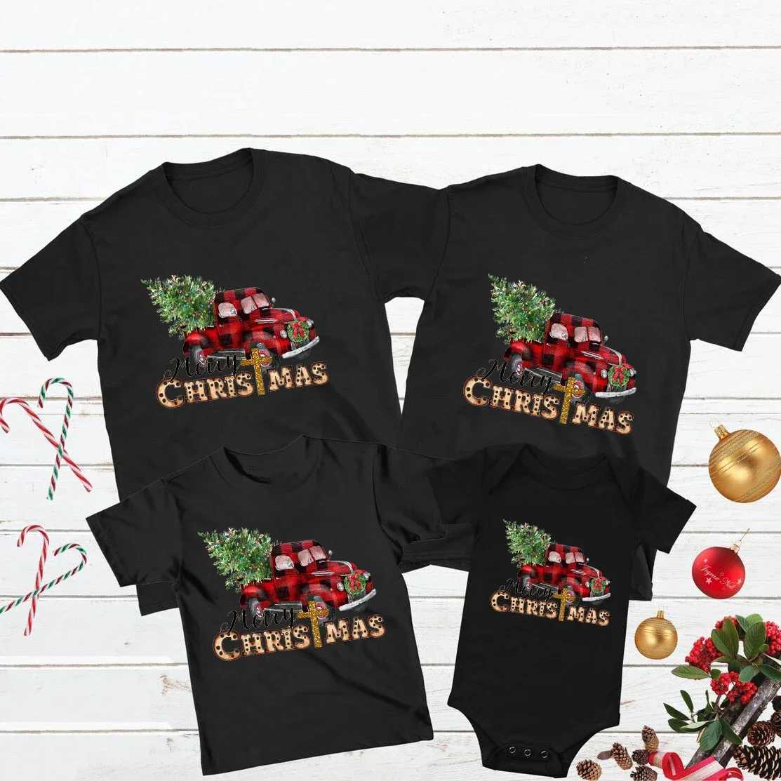 Merry Christmas Family Matching Cloth Mother Father Kid Tshirt Baby Romper Christmas Matching Tshirts Family Look Christmas Gift W241008