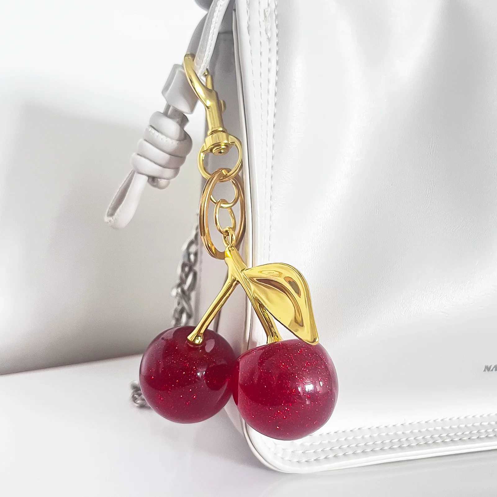 Fashion Delicious Red Cherry Keychain Summer Fruits Cherries Pendant Keyring For Women Men Jewelry Bag Accessories GiftX241008