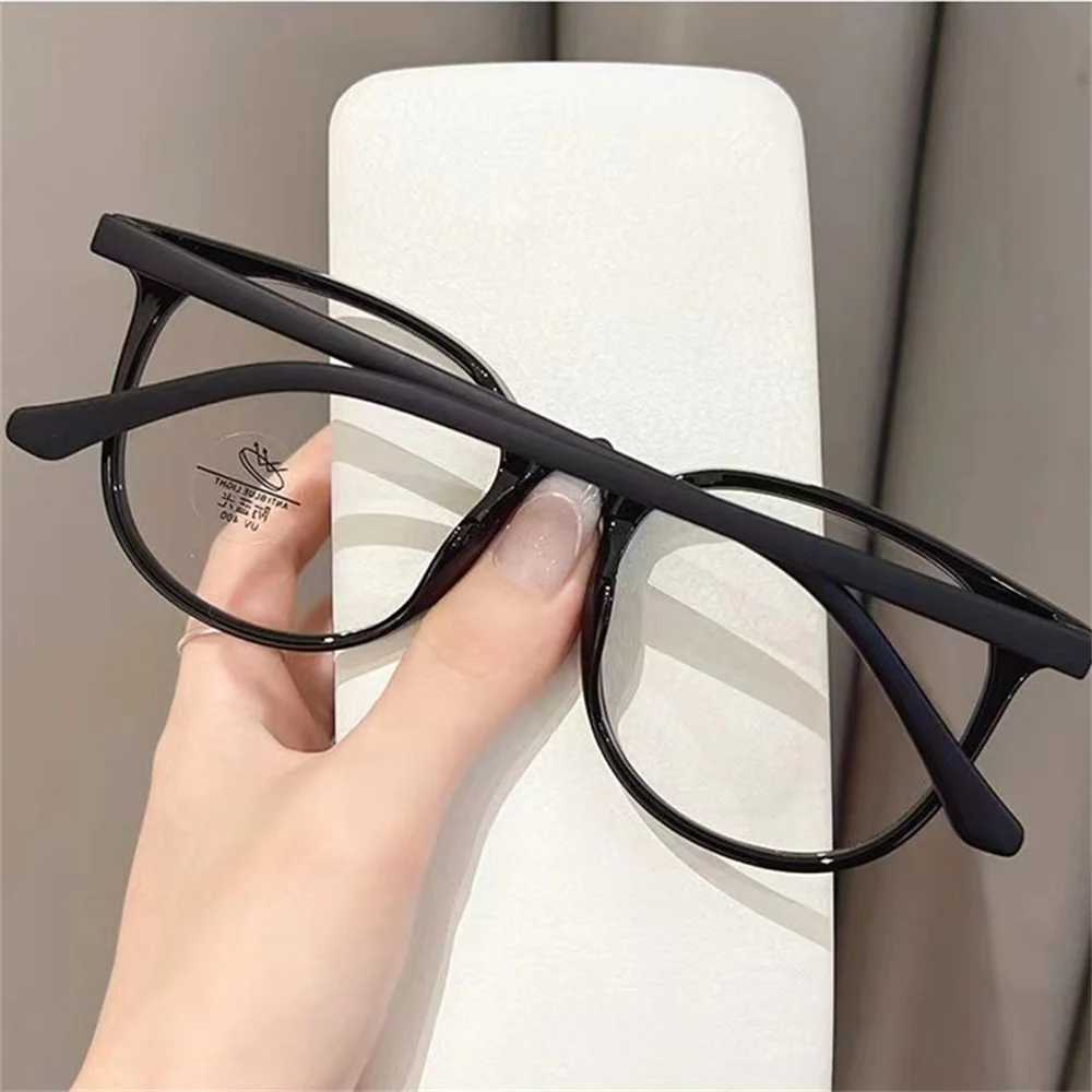 2024 New Anti-blue Light Glasses Men Women Fashion Transparent Computer Glasses Frame Retro Myopia Glasses Square EyeglassesX241008