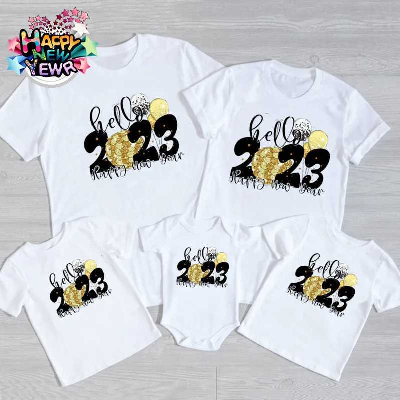 New 2022 Christmas T-shirt Cotton Family Match Shirt Father Mother Children Baby New Year Holiday T-shirt W241008