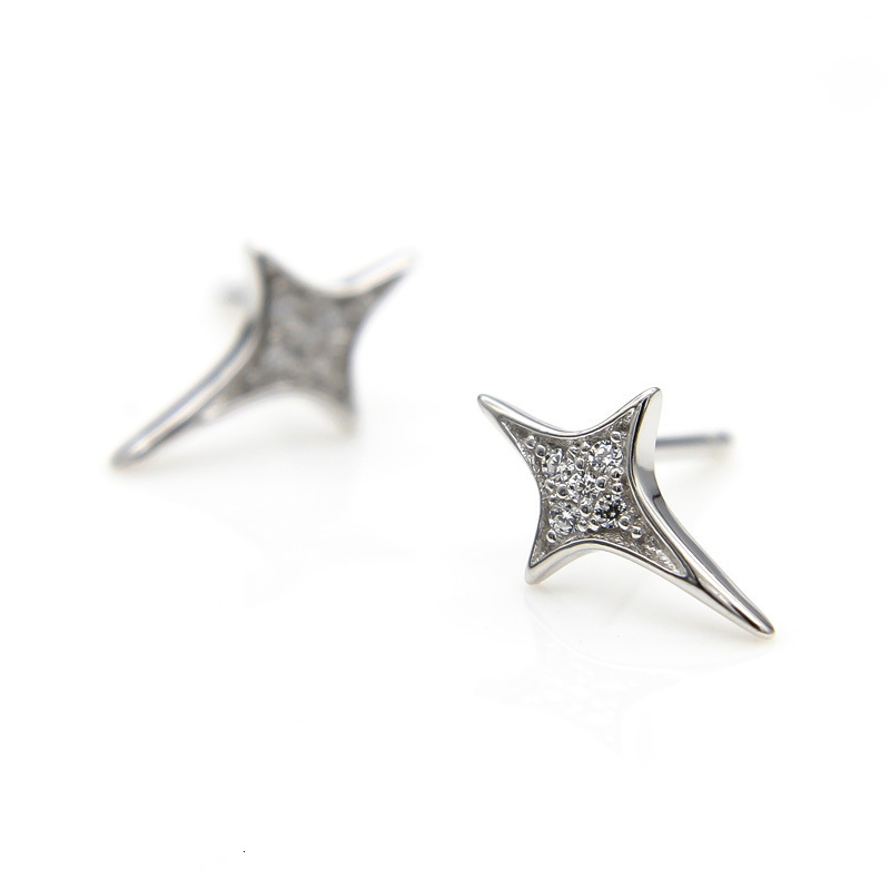 Needle Earrings, Exquisite and Compact, Dia studded Earrings for Sleeping, No Need to Remove, Earhole Nourishing