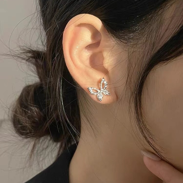 needle texture irregular butterfly for women, earrings with a cool and trendy style, niche in 2024