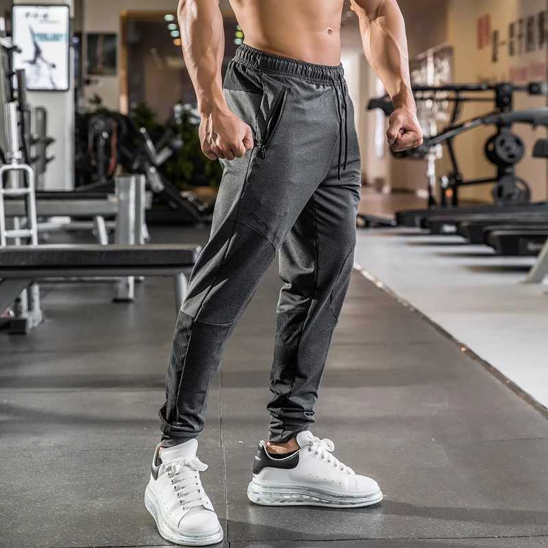 Autumn camouflage Quick dry Men Running Pants Zip pocket Bodybuilding Training Trousers Jogging Fitness Gym loose Sport PantsX241008