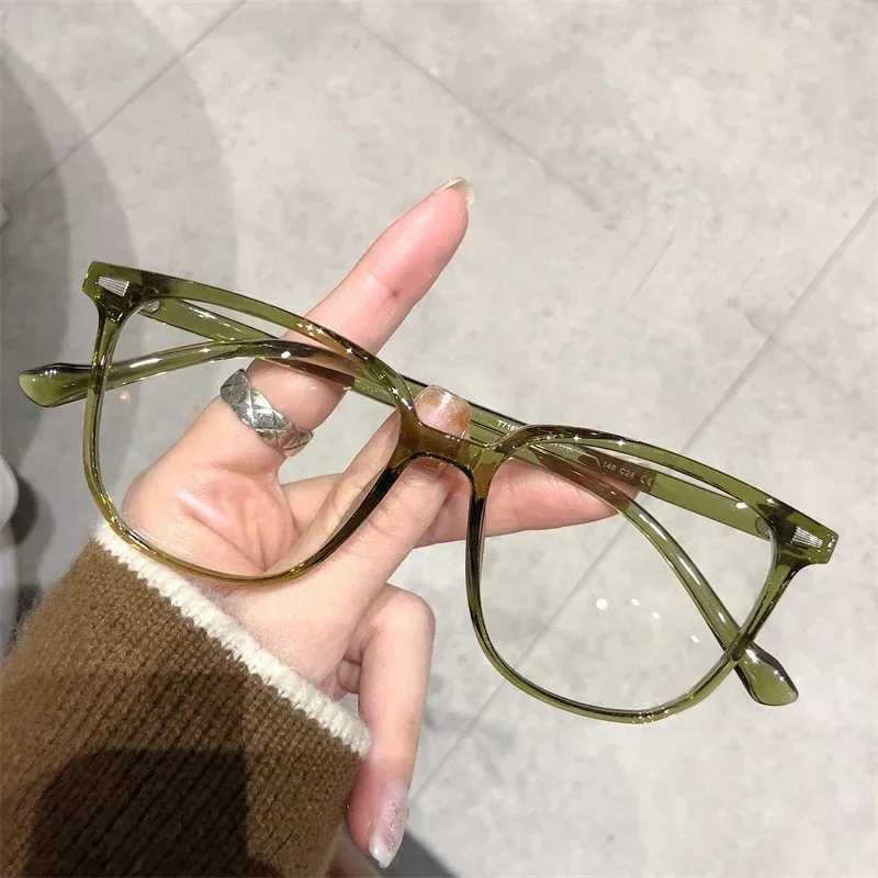 Large Square Frame Anti-Blue Light Glasses Fashion Retro Men Women Computer Gaming Eye Protection Classic Plain Glass SpectaclesX241008