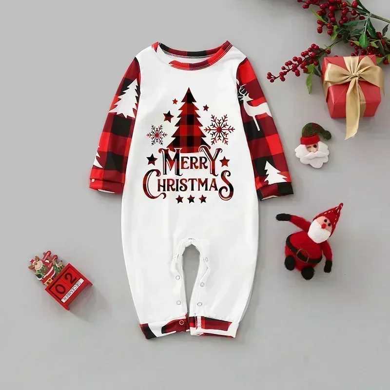 Christmas Matching Set Mom Dad Child 2-piece Set Family Pajama Set Baby jumpsuit Pjs Cute Soft Boys and Girls Family Clothing Christmas Appearance W24