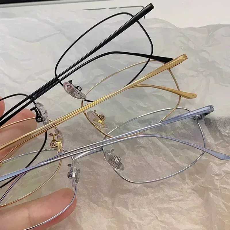 2024 Y2K Harajuku Small Square Frame Glasses Women Retro Metal Eyeglasses Clear Reading Spectacle Blue Light Blocking EyewearX241008