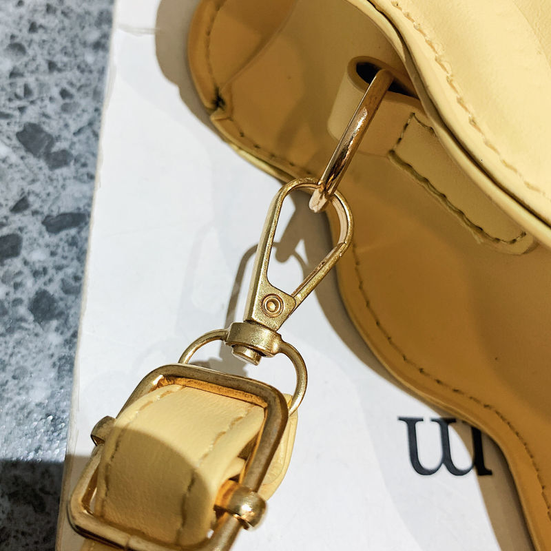 2024 New Designer Handbag, Women's Biscuit, Fashionable Handheld Small Square, Niche Multi functional Instagram Shoulder Bag, Crossbody Bag