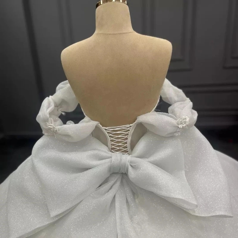 White Shiny Quinceanera Dresses Off The Shoulder Lace Applique Sequins Beading Tiered Tull Mexican Sweet 16 Dress Vestidos De XV 15 Anos