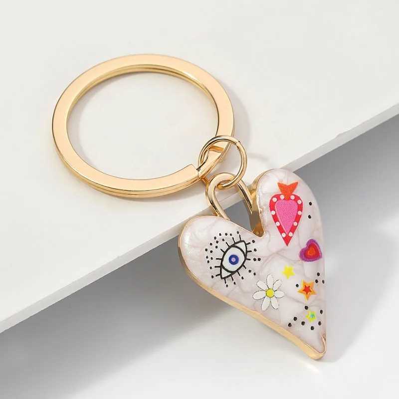 Fashion Abstract Art Style Heart Keychain for Women Personality Enamel Eye Flower Heart Key Ring Bag Car Key Decoration JewelyX241008