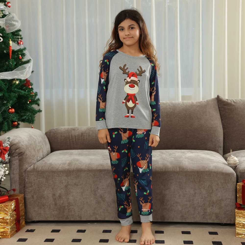 Christmas matching set suitable for familiescouplesbabies boys and girls soft and cute 2piece sleepwear set Christmas appearance adult and childrens c
