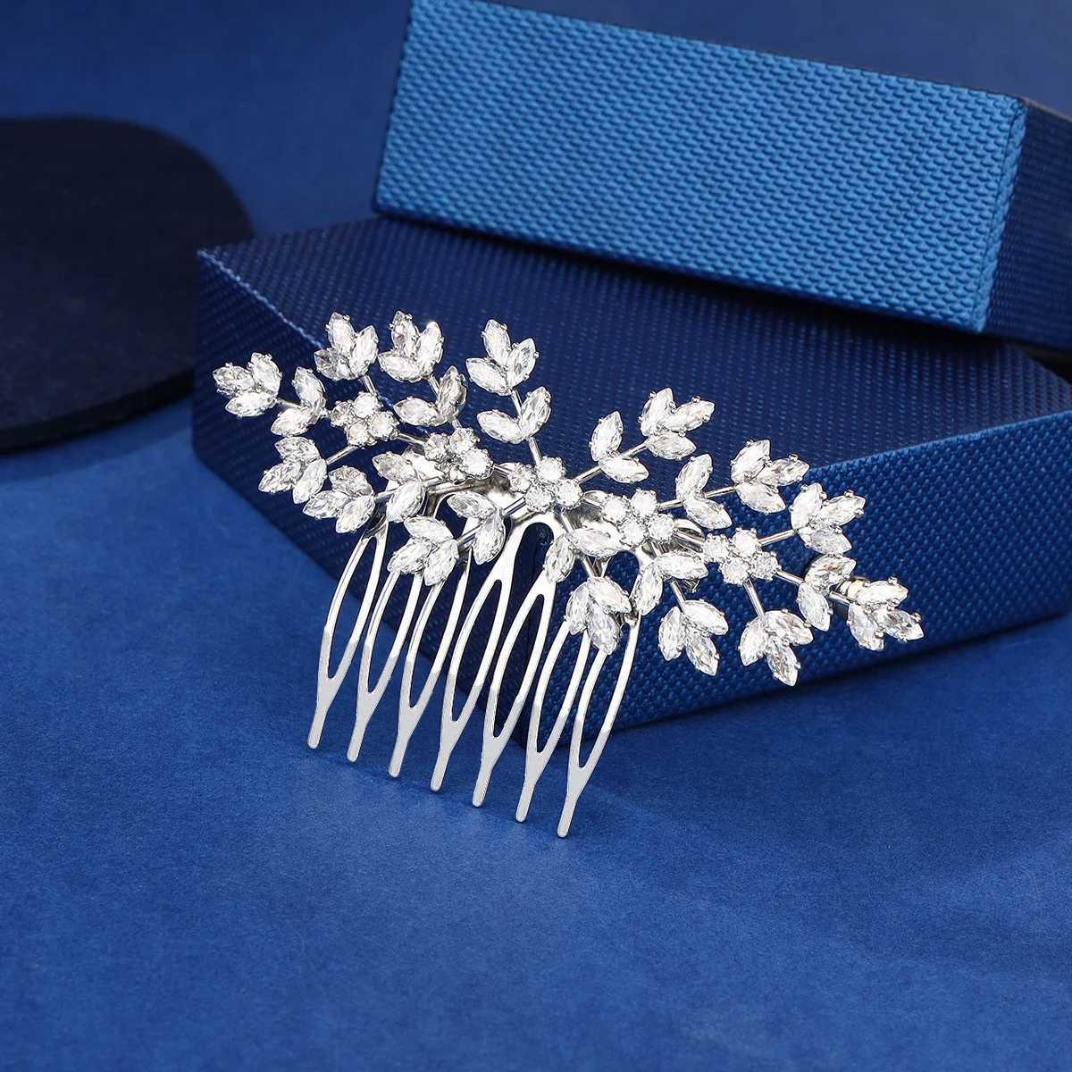 Wedding hair clip paired with zircon bridal side comb suitable for women and girls W241007