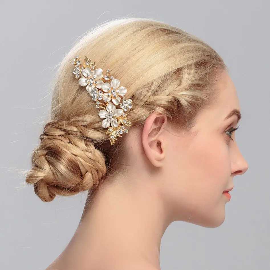 Gold/Silver Metal Hair Comb Handmade Wedding Hair Comb Bridal Flower shaped Hair Clip Wedding Accessories W241007