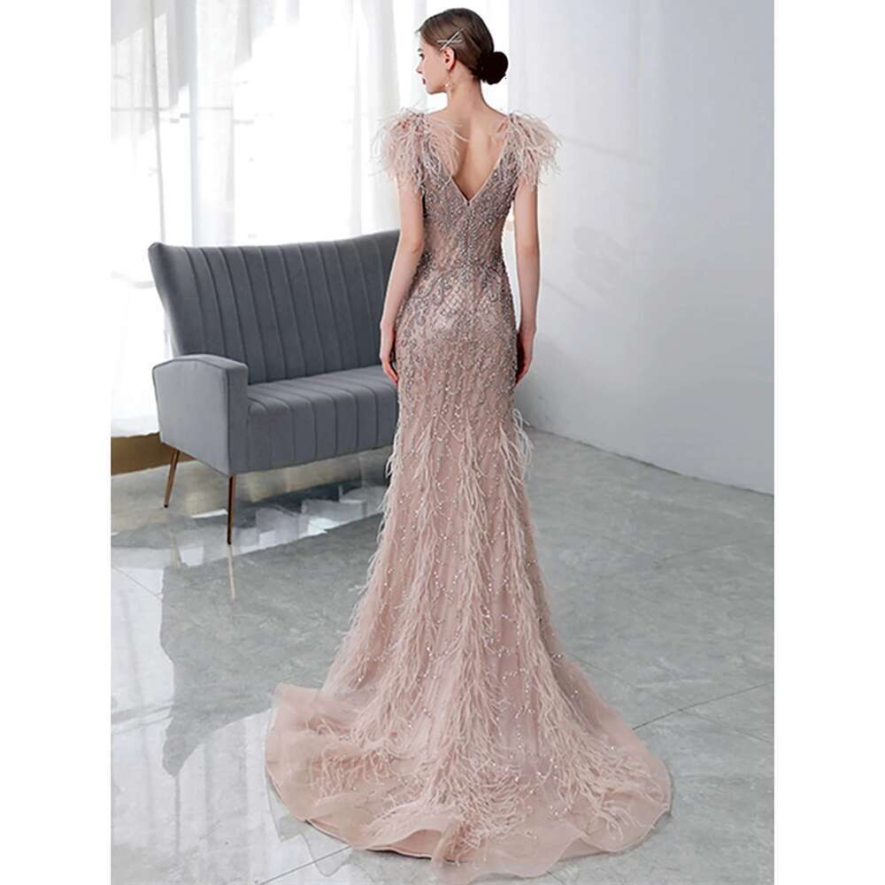 Exquisite Feathers Mermaid Prom Chic Lace Appliques Beads Evening Gowns Custom Made V-Neck Sweep Train Party Dresses