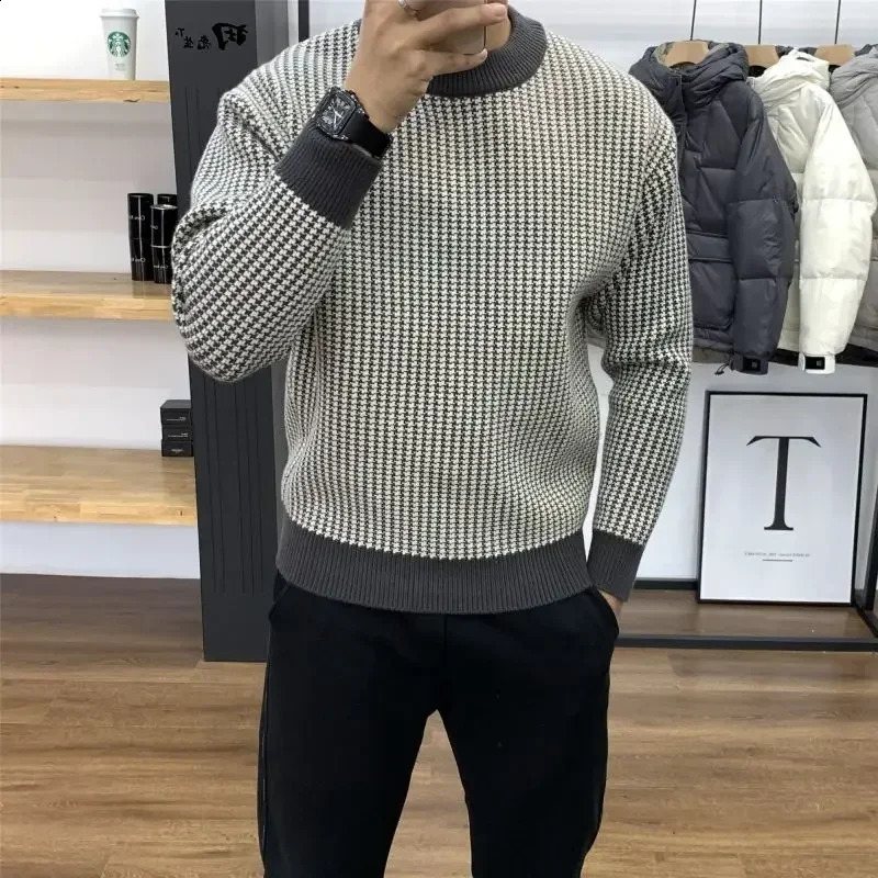 Man Clothes Round Collar Plaid Knitted Sweaters for Men Pullovers Crewneck Black Spring Autumn Elegant Sheap A S 240930