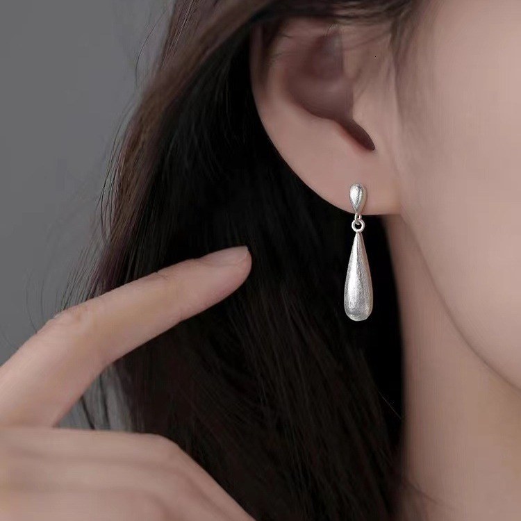 Needle Droplet New 2024 Light Earrings, Small and High end Female Earrings