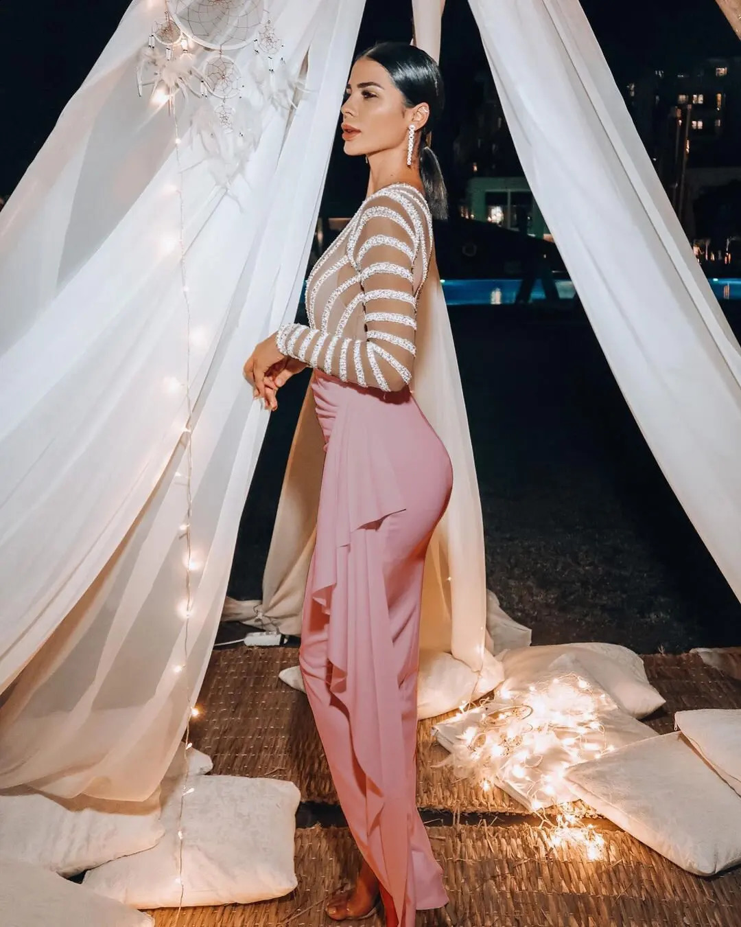 Sexy Ashion sees through elegant split style lesbian long sleeved Vneck striped sexy dress eyecatching sparkling party Vestidos 241007