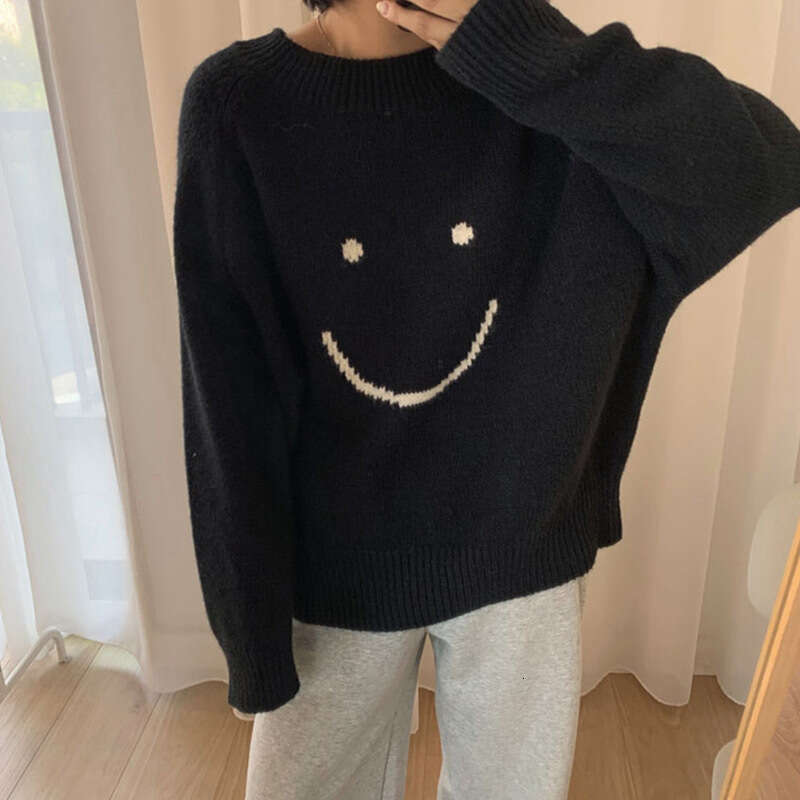 New autumn and winter women's clothing with contrasting colors, smiling face, jacquard, loose outer wear, round neck pullover sweater, knitted to