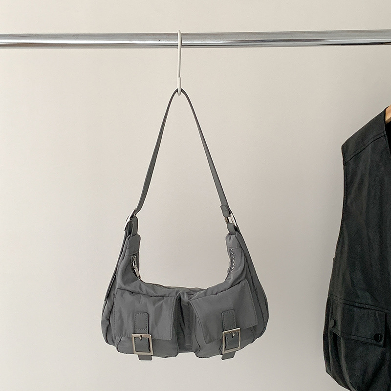 Small niche design, multi pocket casual nylon armpit bag, women's street trendy fashion versatile motorcycle bag