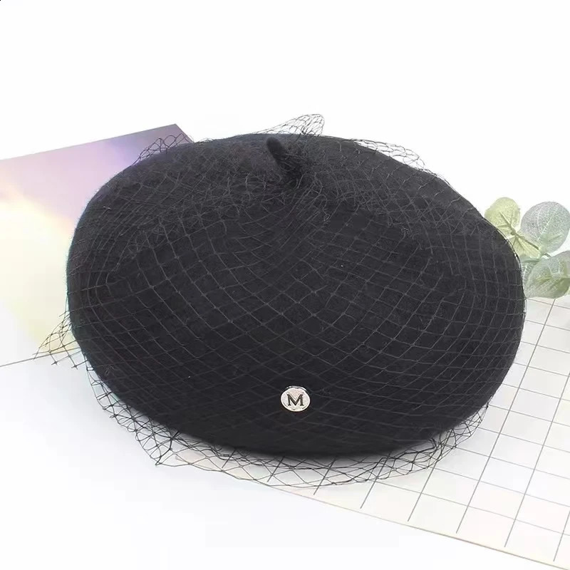 Charming mesh veil wool beret autumn warm beanie hat retro felt casual painter hat womens French beret 241007