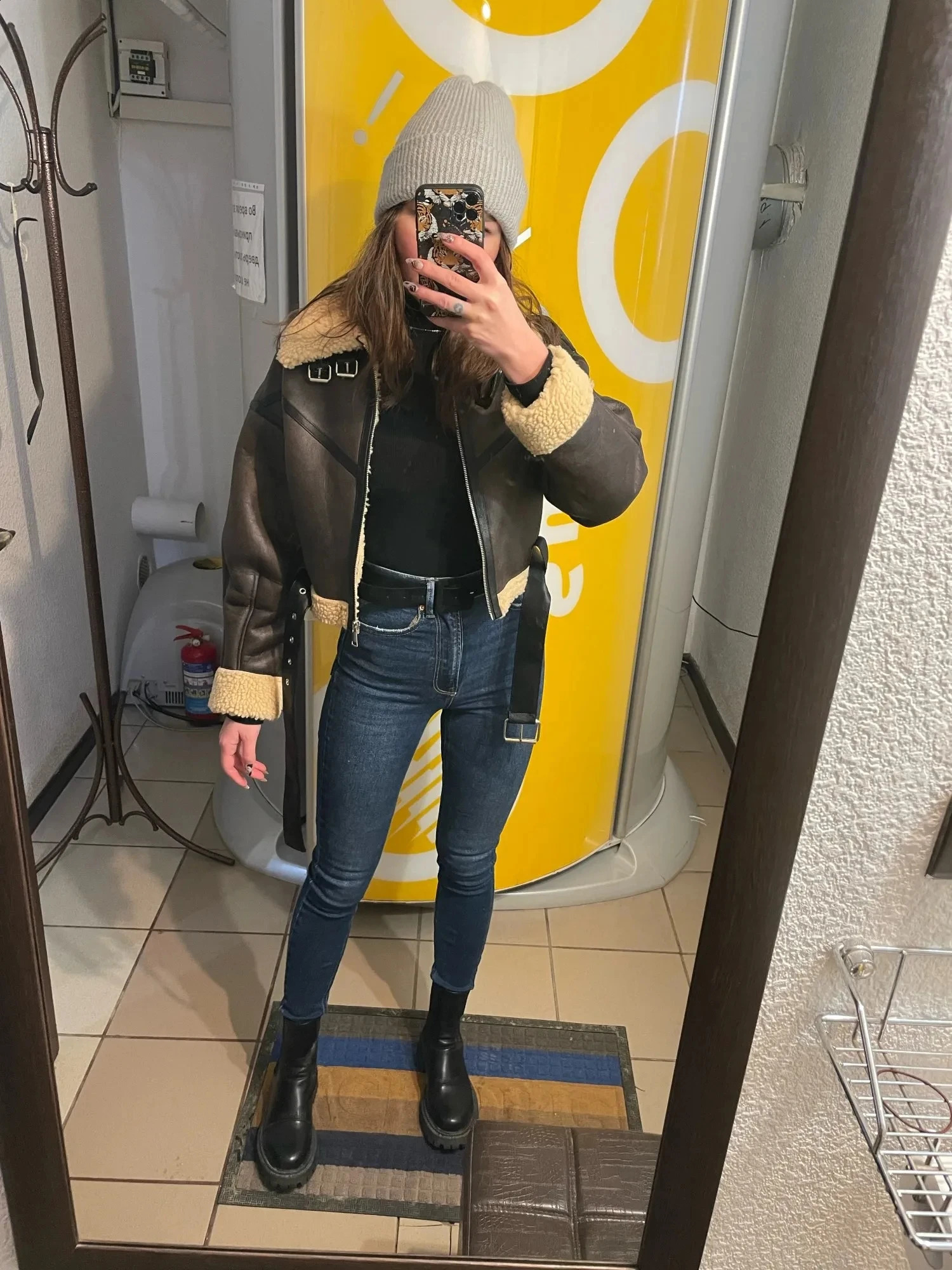 TRAF winter womens street clothing - synthetic sheepskin short sleeved jacket motorcycle with belt thick warm sheepskin coat 240930