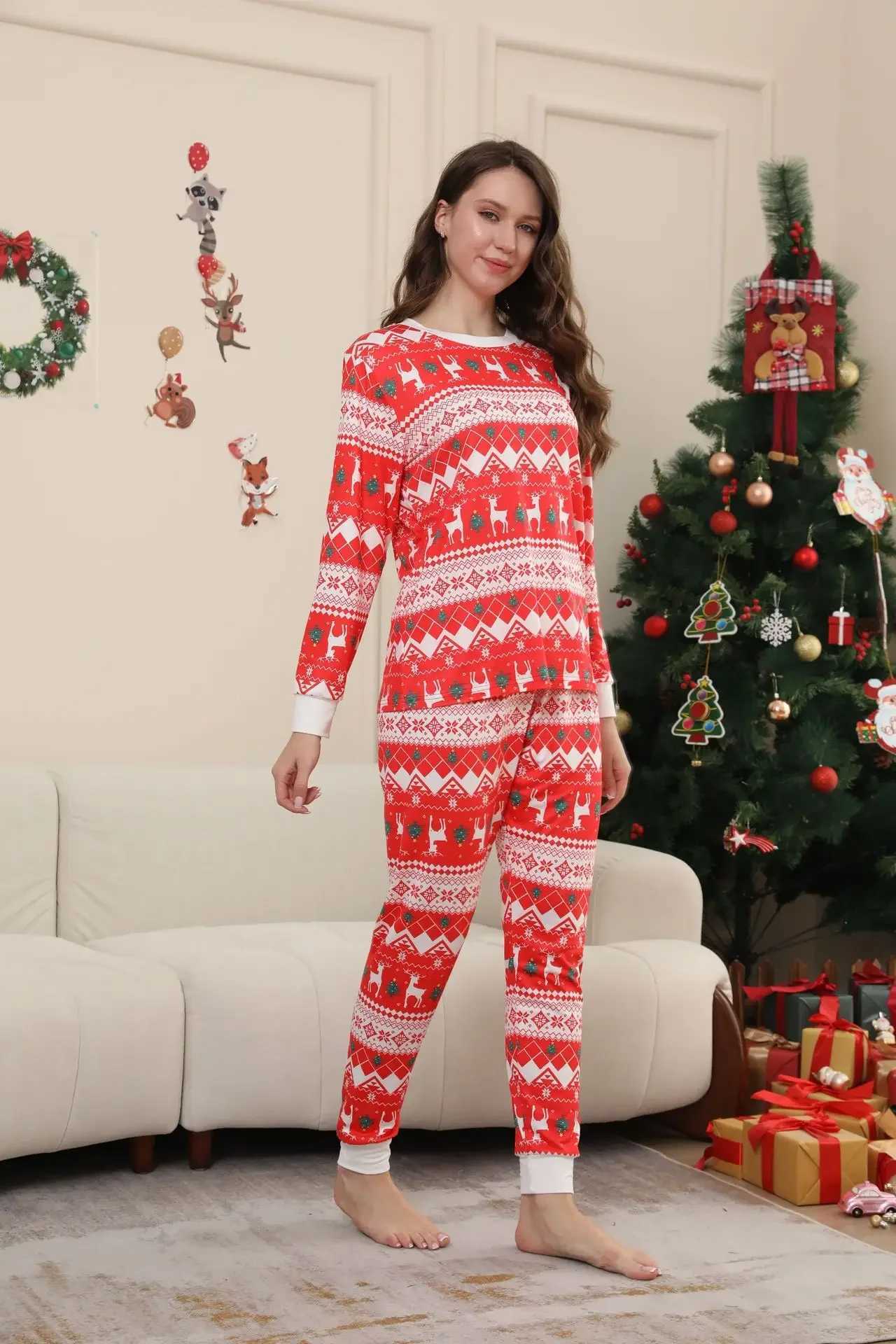 New Christmas Family Matching Set Full Set Printed Adult Children Baby Dog Pajama Set Cute Soft Home Clothes 2-piece Set Christmas Appearance W241008