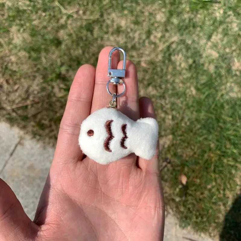 1/2 cartoon fun cat fish keychain couple cute Kai plush toy creative little kitten doll keychain bag hanger decorationXJ250409